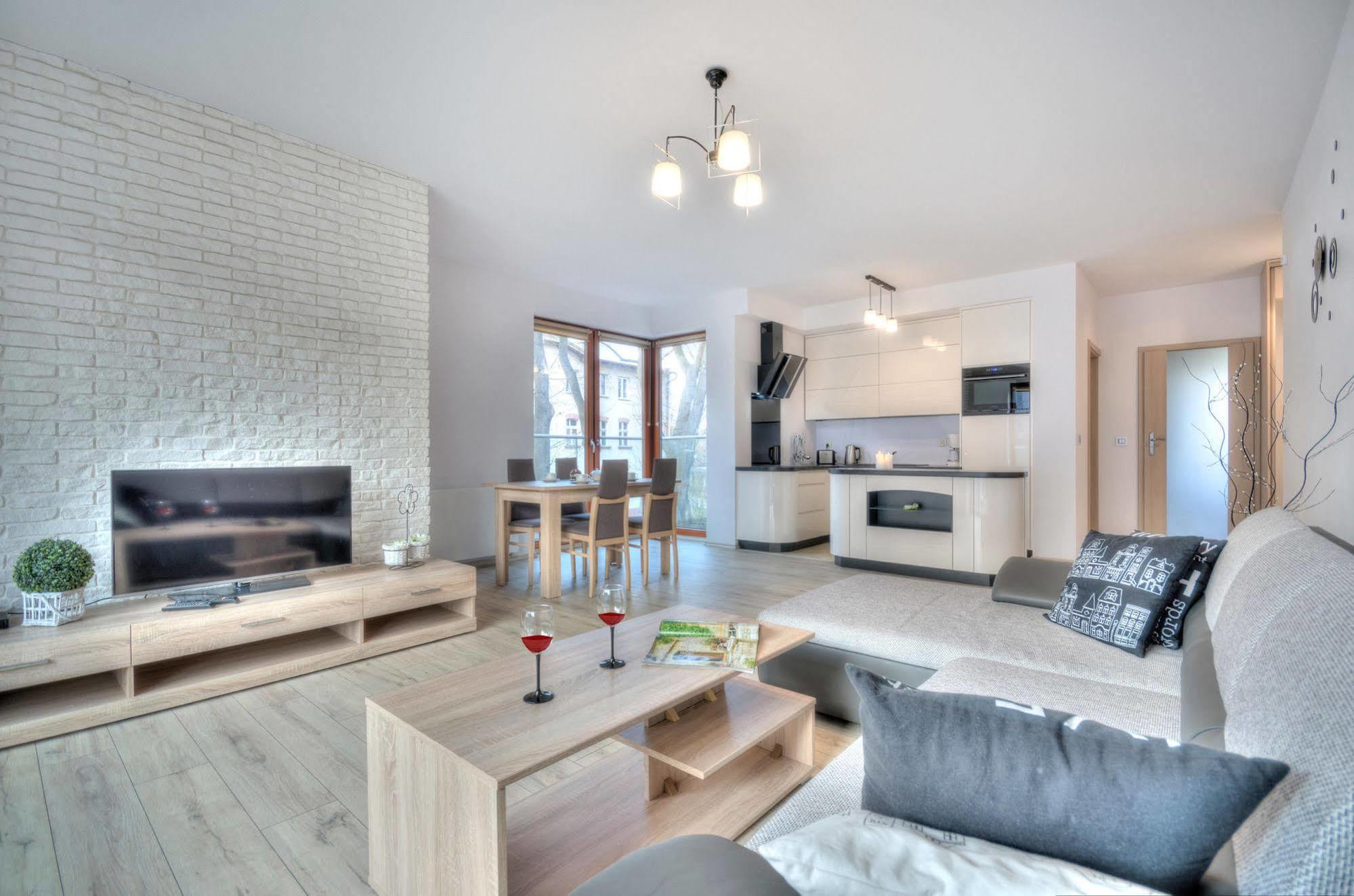 Dom & House - Apartments Sopot Kamienny Potok المظهر الخارجي الصورة