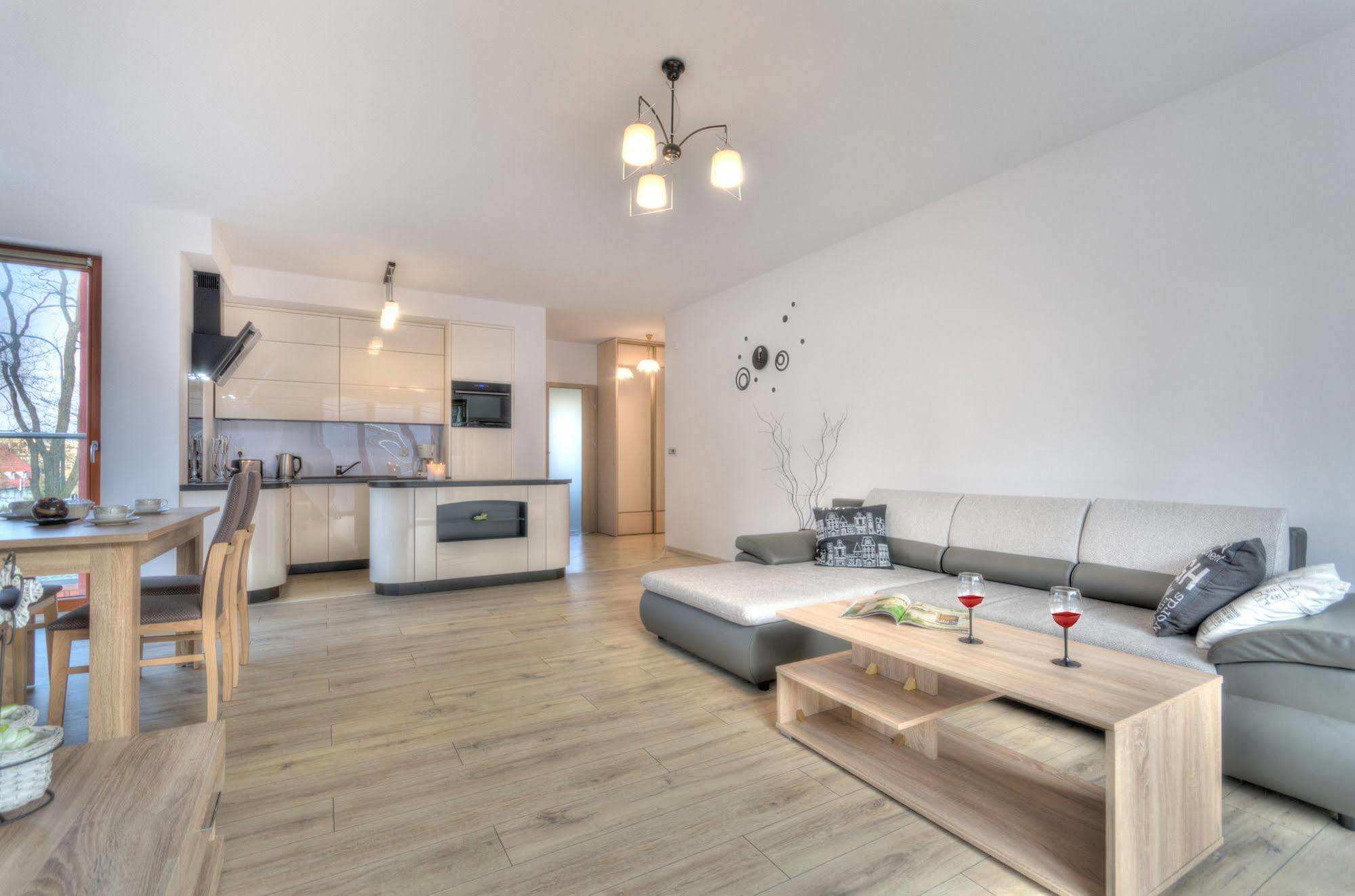 Dom & House - Apartments Sopot Kamienny Potok المظهر الخارجي الصورة
